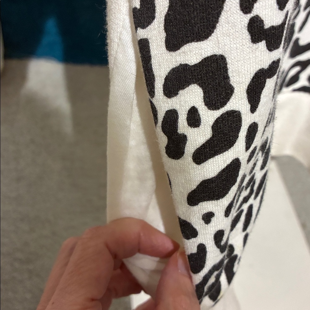 Victoria's Secret PINK Black and White Leopard Sequin Sweatshirt - Picture 2 of 6